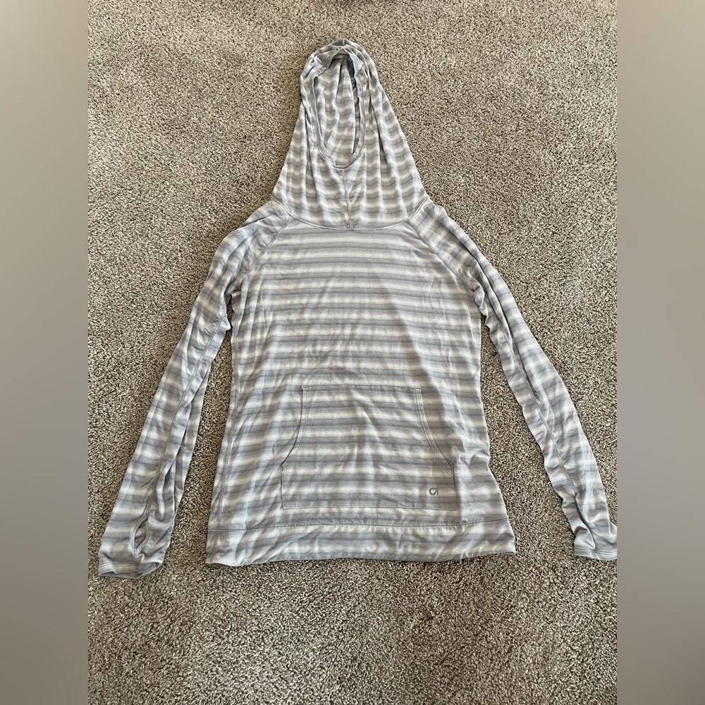 Gray and white striped Gapfit sweatshirt.